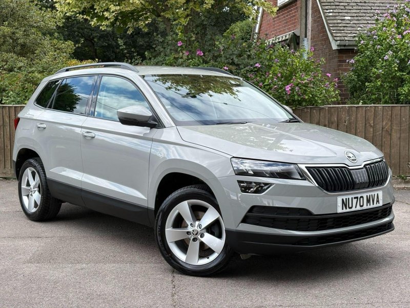 SKODA KAROQ 1.0 TSI SE Euro 6 (s/s) 5dr